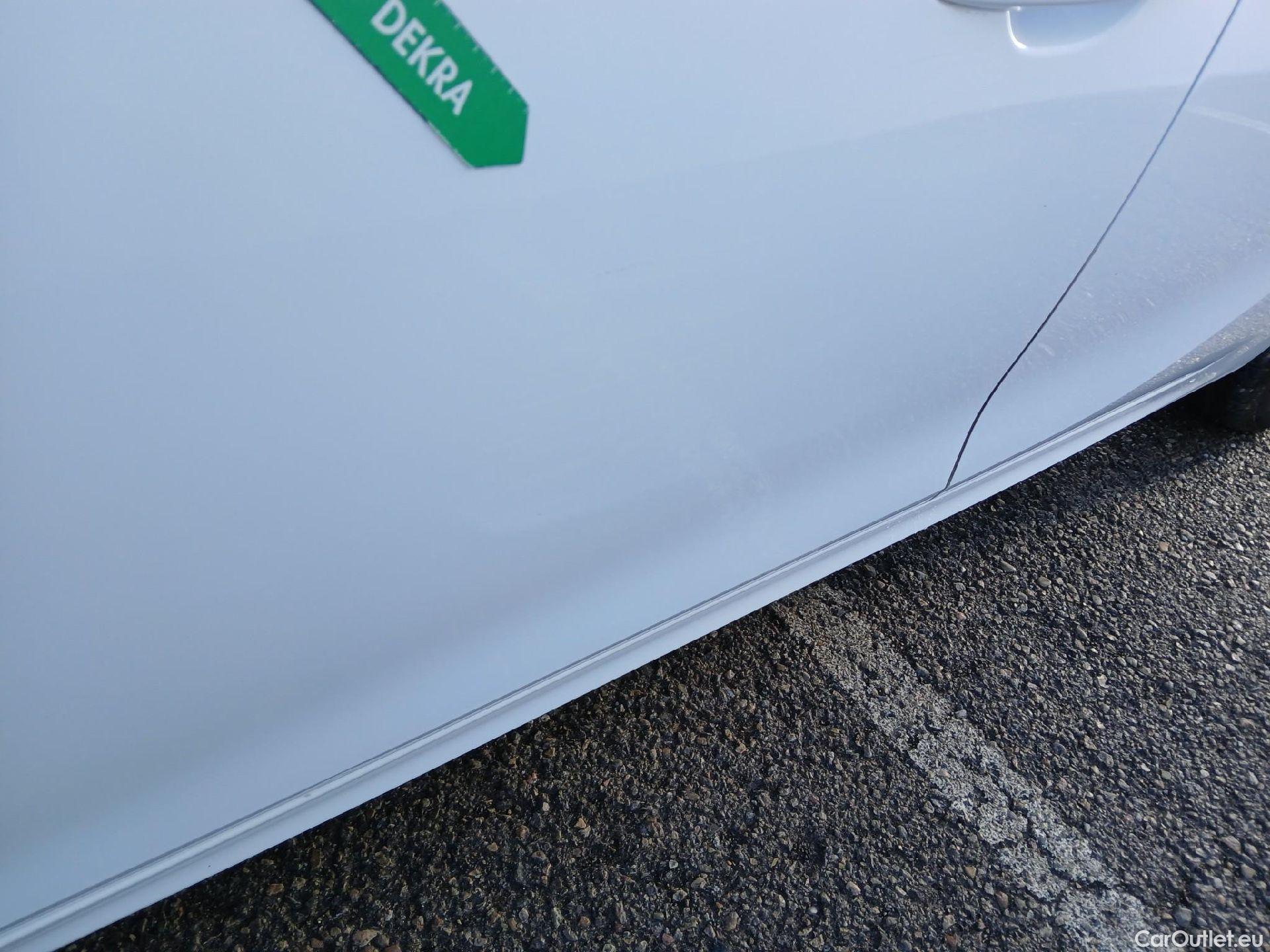  Opel  Corsa OPEL  / 2019 / 5P / berlina con portón 1.2T XHL 74kW (100CV) Edition (AC) #15