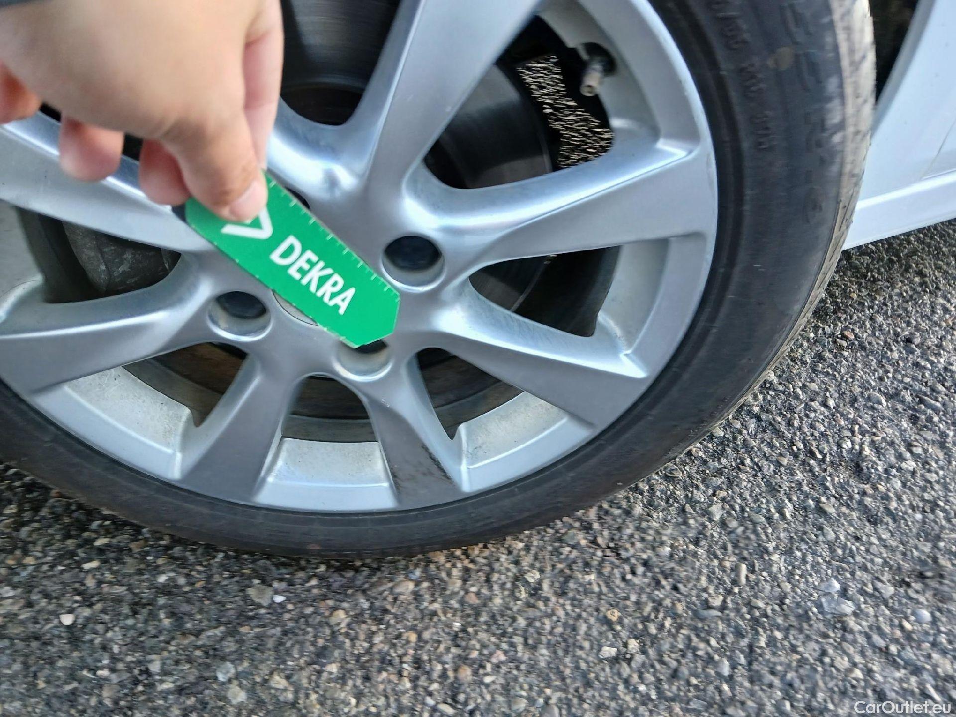  Opel  Corsa OPEL  / 2019 / 5P / berlina con portón 1.2T XHL 74kW (100CV) Edition (AC) #12