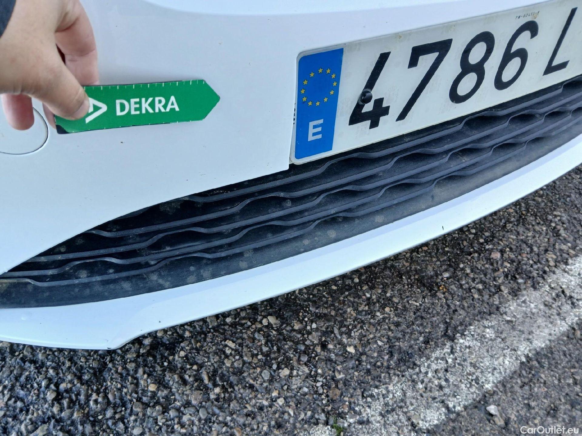  Opel  Corsa OPEL  / 2019 / 5P / berlina con portón 1.2T XHL 74kW (100CV) Edition (AC) #9