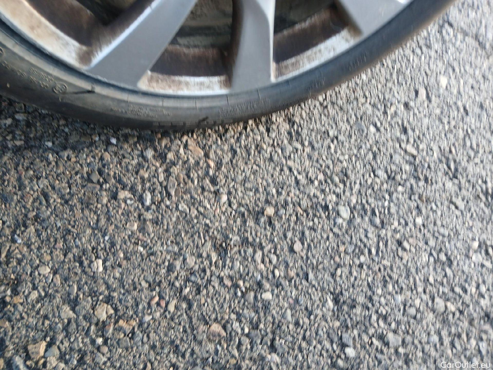  Opel  Corsa OPEL  / 2019 / 5P / berlina con portón 1.2T XHL 74kW (100CV) Edition (AC) #20