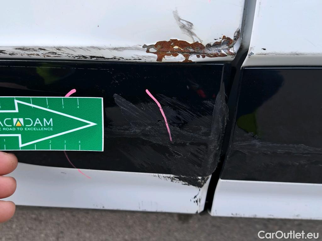  KIA  Sportage KIA  / 2022 / 5P / todoterreno 1.6 T-GDi HEV 171kW (230CV) GT-line 4X2 #3