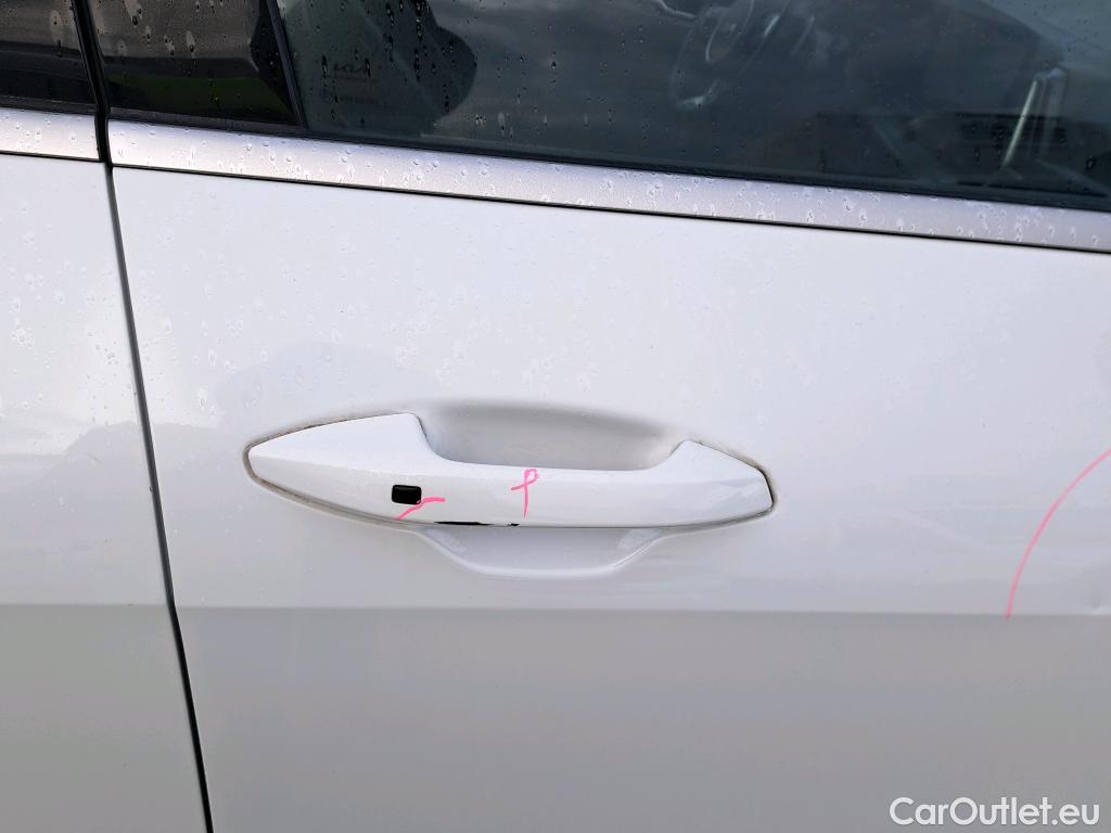  KIA  Sportage KIA  / 2022 / 5P / todoterreno 1.6 T-GDi HEV 171kW (230CV) GT-line 4X2 #56