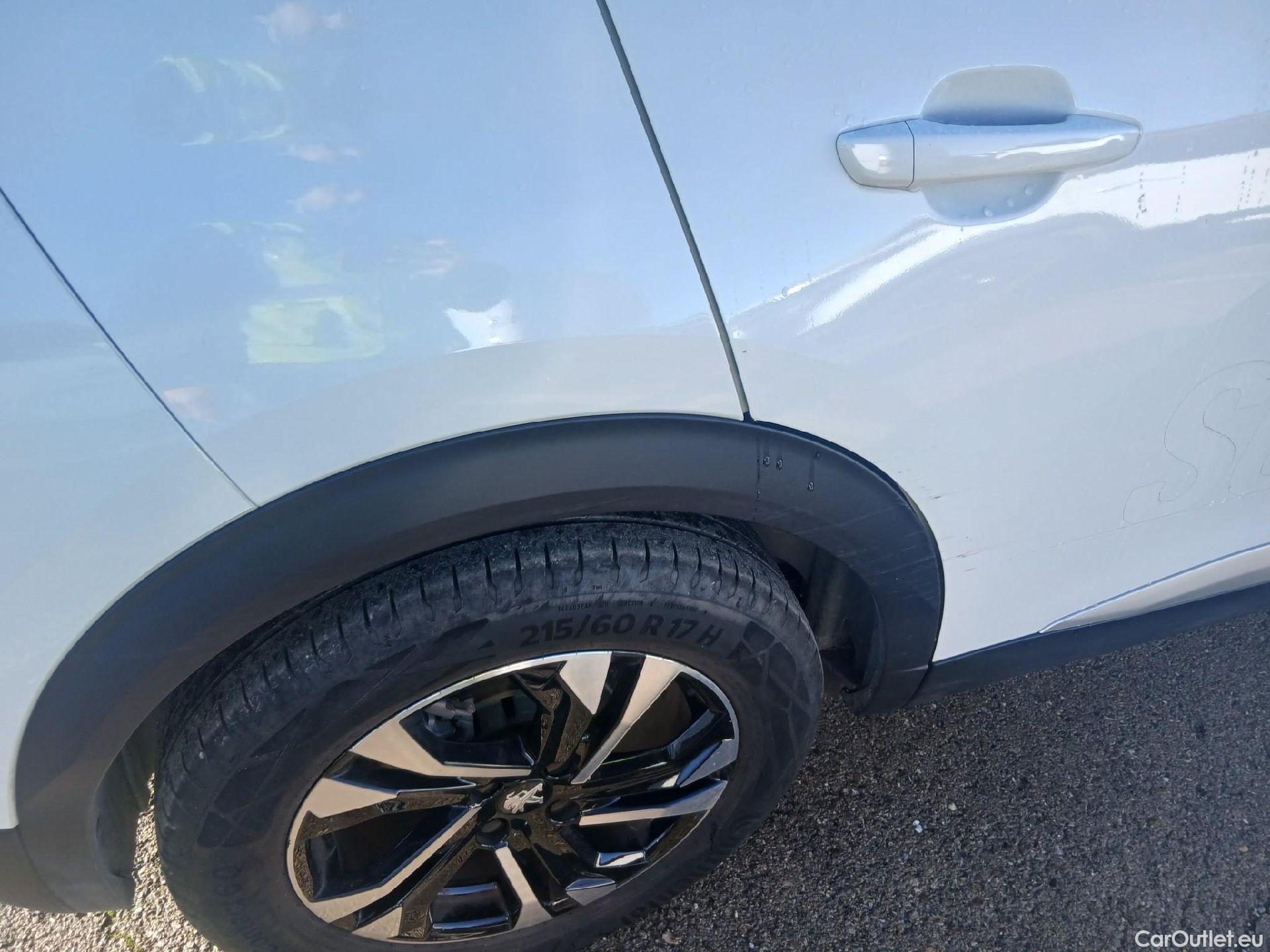  Peugeot  2008 PEUGEOT  / 2019 / 5P / todoterreno Allure BlueHDI 81kW (110CV) #29