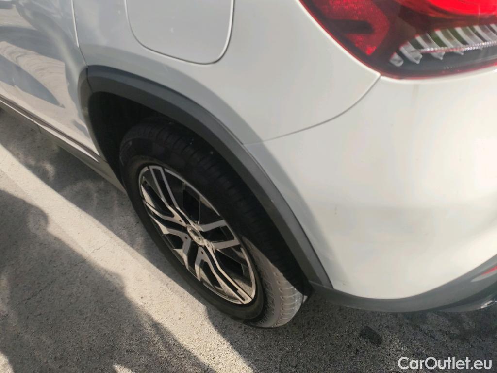  Mercedes  GLA MERCEDES-BENZ  / 2020 / 5P / todoterreno  200 D #25