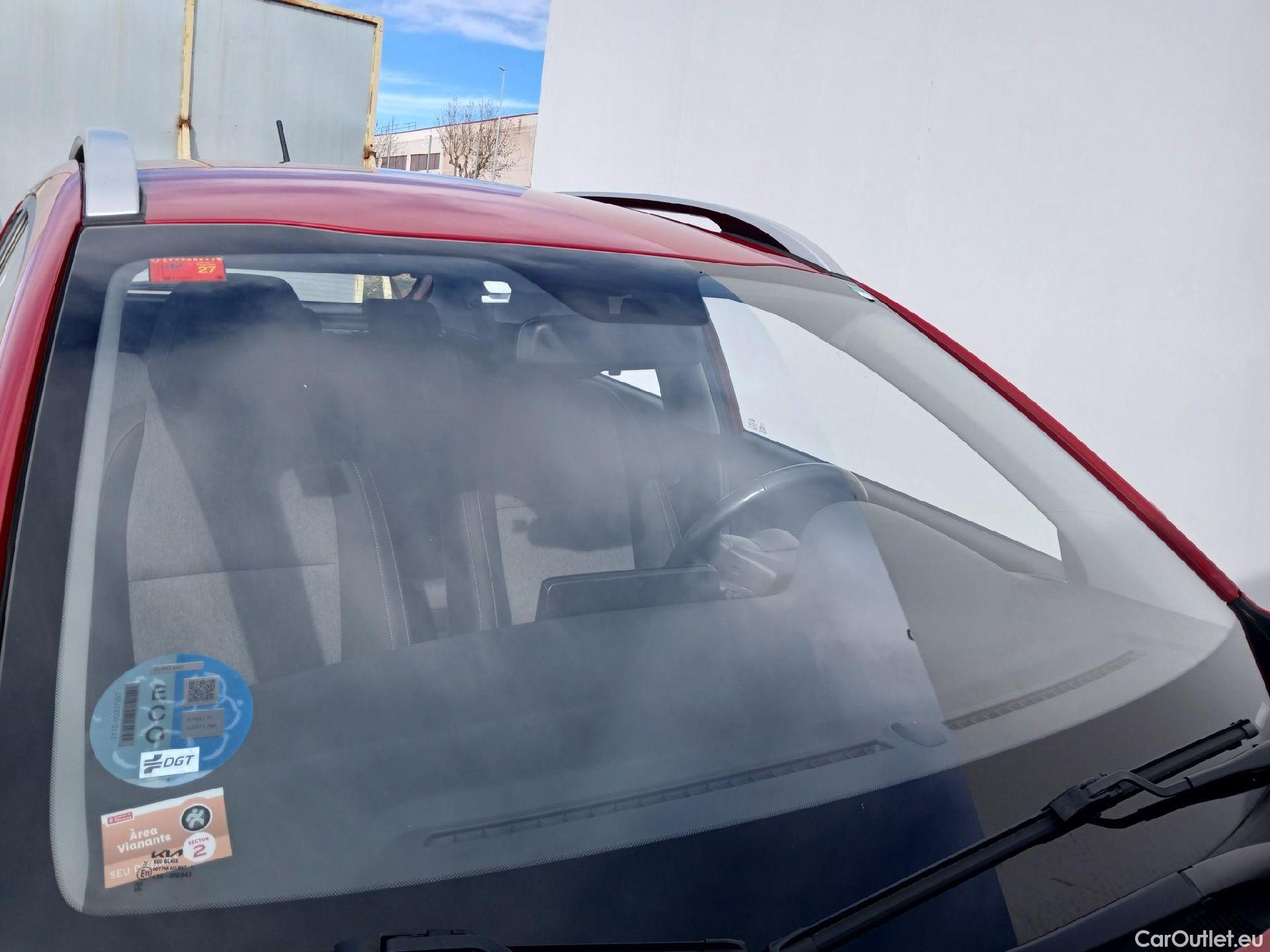  KIA  STONIC KIA  / 2017 / 5P / todoterreno 1.0 T-GDi 74kW (100CV) MHEV iMT Concept #3