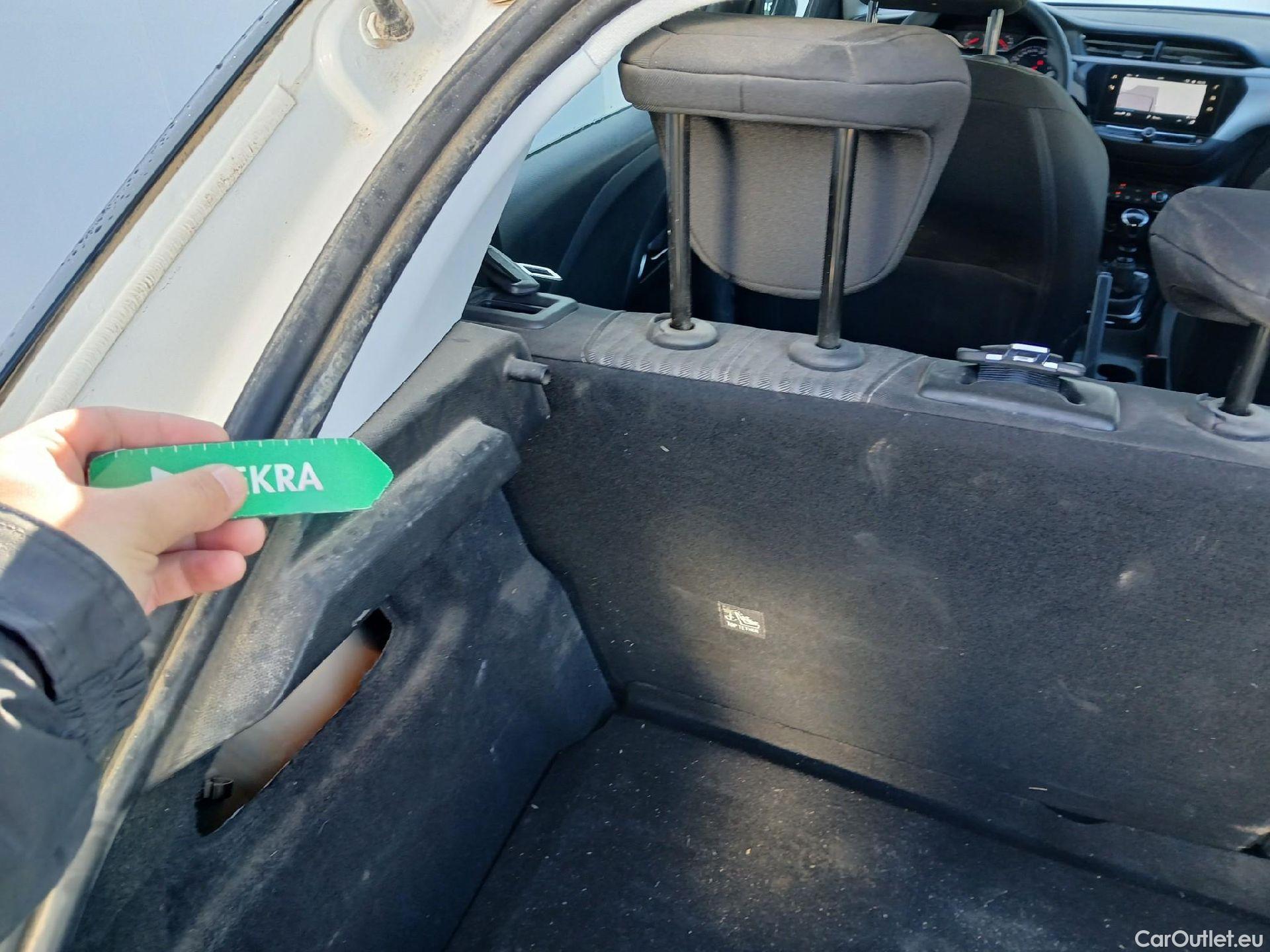  Opel  Corsa OPEL  / 2019 / 5P / berlina con portón 1.2T XHL 74kW (100CV) Edition (AC) #4