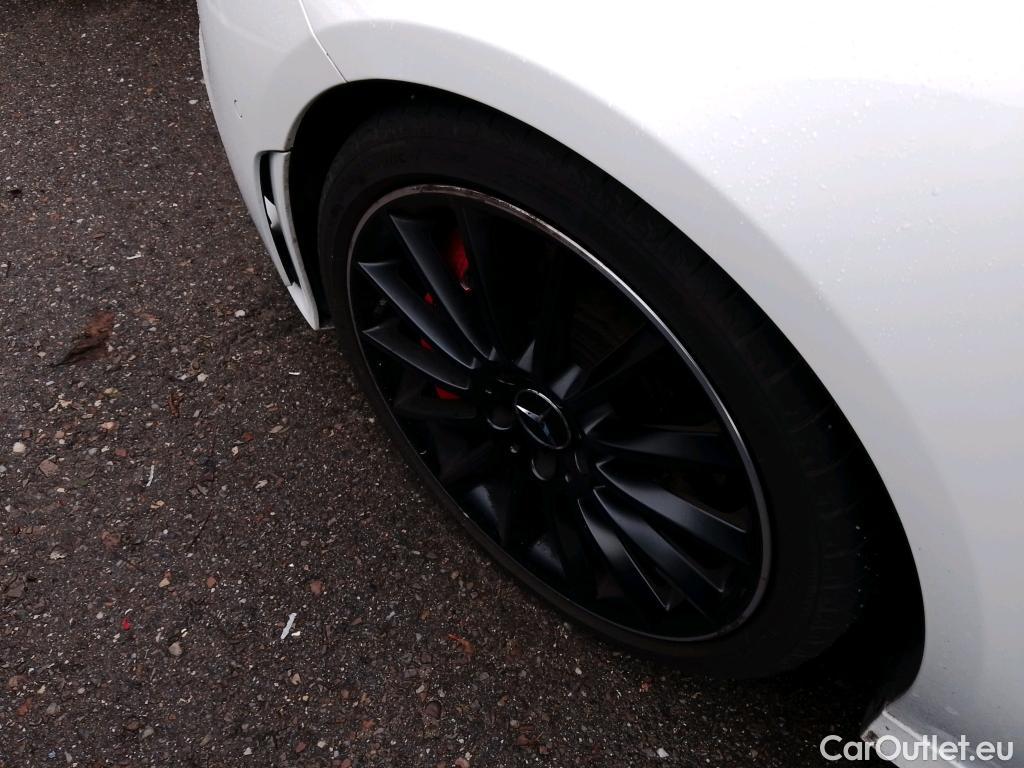  Mercedes  CLA-Klasse MERCEDES-BENZ CLA / 2019 / 5P / familiar CLA Mercedes-AMG 35 4Matic+ Shooting Bra #7