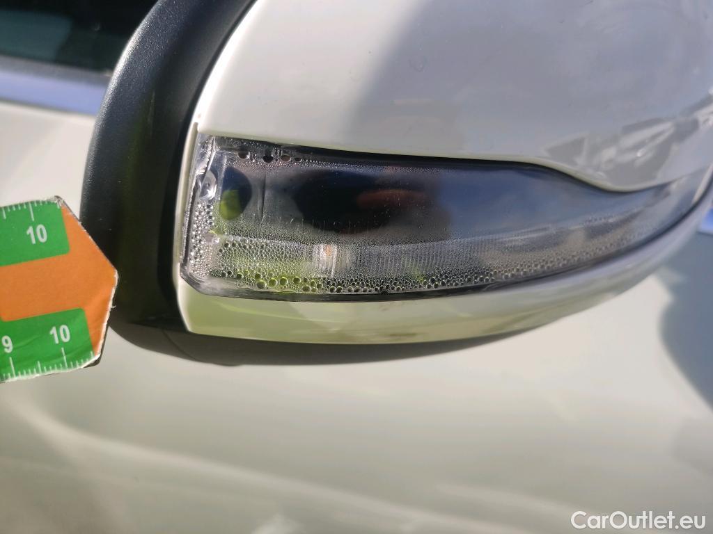  Mercedes  GLA MERCEDES-BENZ  / 2020 / 5P / todoterreno  200 D #18