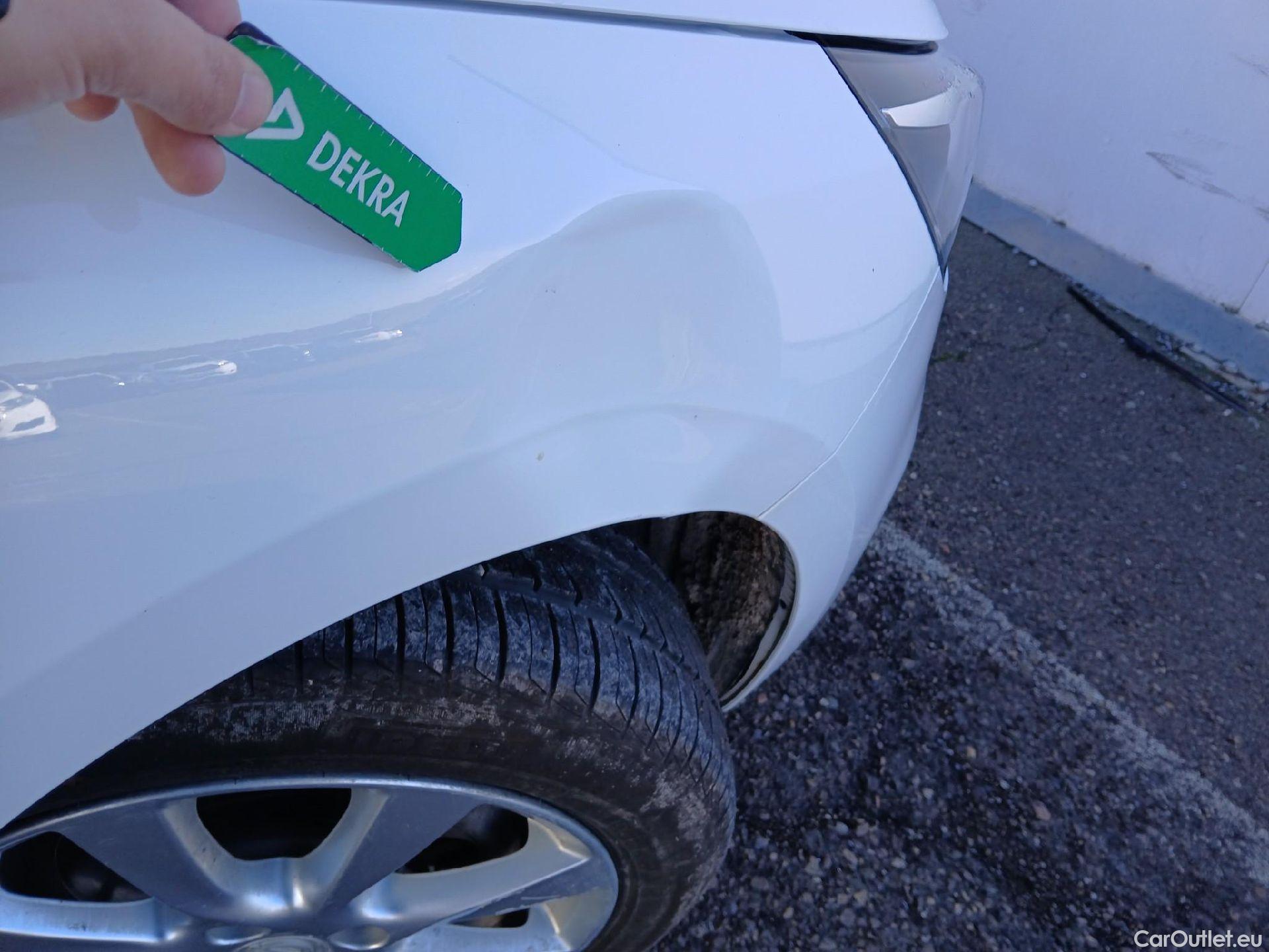  Opel  Corsa OPEL  / 2019 / 5P / berlina con portón 1.2T XHL 74kW (100CV) Edition (AC) #39