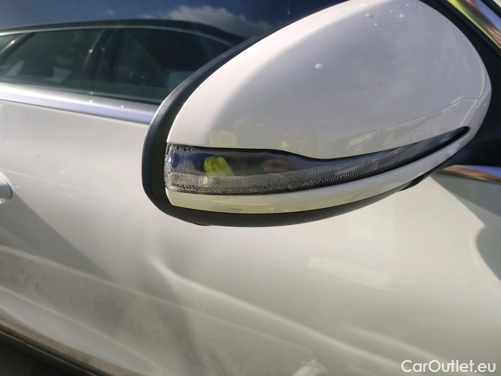  Mercedes  GLA MERCEDES-BENZ  / 2020 / 5P / todoterreno  200 D #17