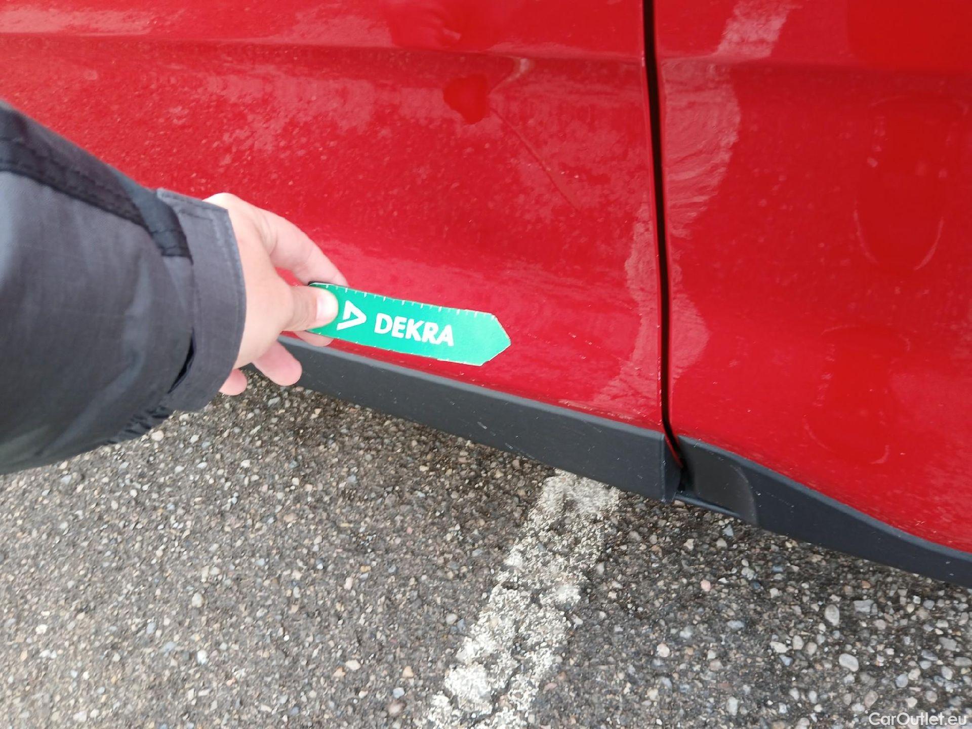  KIA  STONIC KIA  / 2017 / 5P / todoterreno 1.0 T-GDi 74kW (100CV) MHEV iMT Concept #5