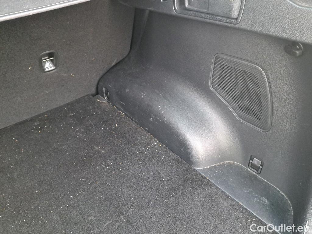  KIA  Sportage KIA  / 2022 / 5P / todoterreno 1.6 T-GDi HEV 171kW (230CV) GT-line 4X2 #38