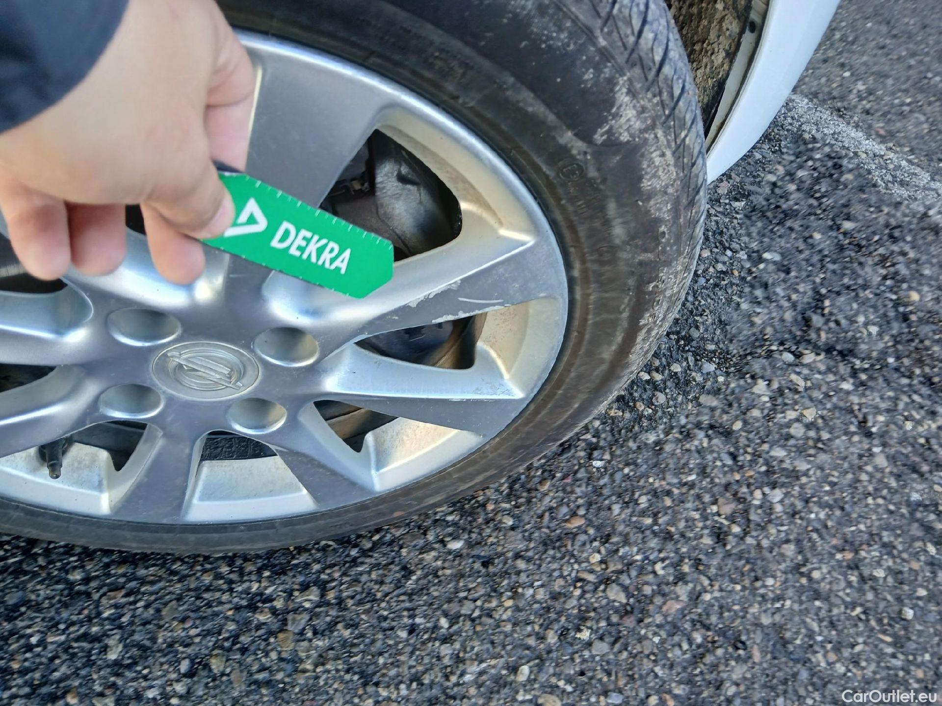  Opel  Corsa OPEL  / 2019 / 5P / berlina con portón 1.2T XHL 74kW (100CV) Edition (AC) #41