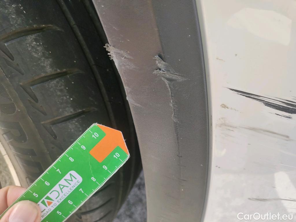  Mercedes  GLA MERCEDES-BENZ  / 2020 / 5P / todoterreno  200 D #30