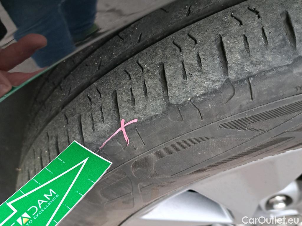  KIA  Sportage KIA  / 2022 / 5P / todoterreno 1.6 T-GDi HEV 171kW (230CV) GT-line 4X2 #10