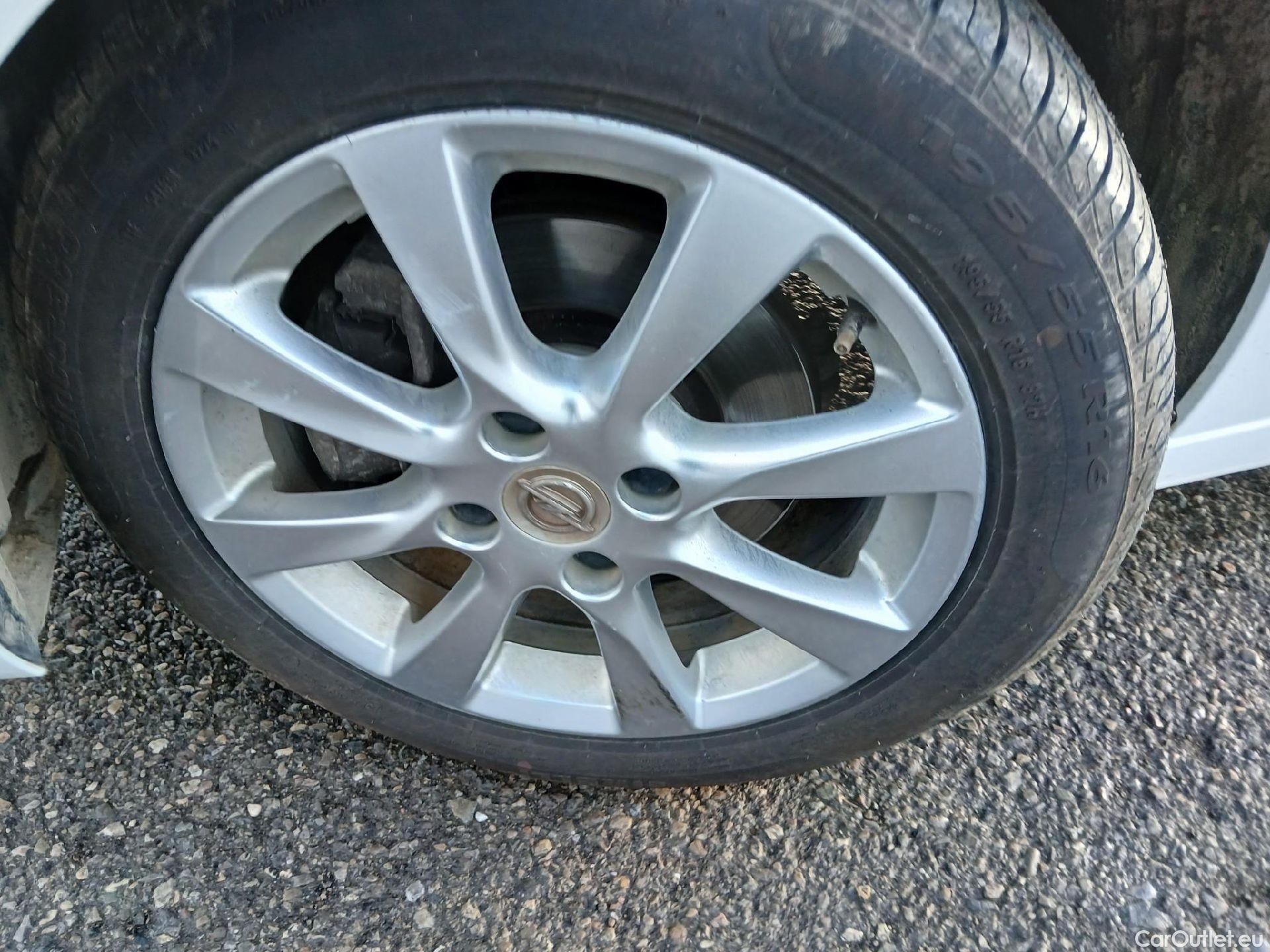  Opel  Corsa OPEL  / 2019 / 5P / berlina con portón 1.2T XHL 74kW (100CV) Edition (AC) #13