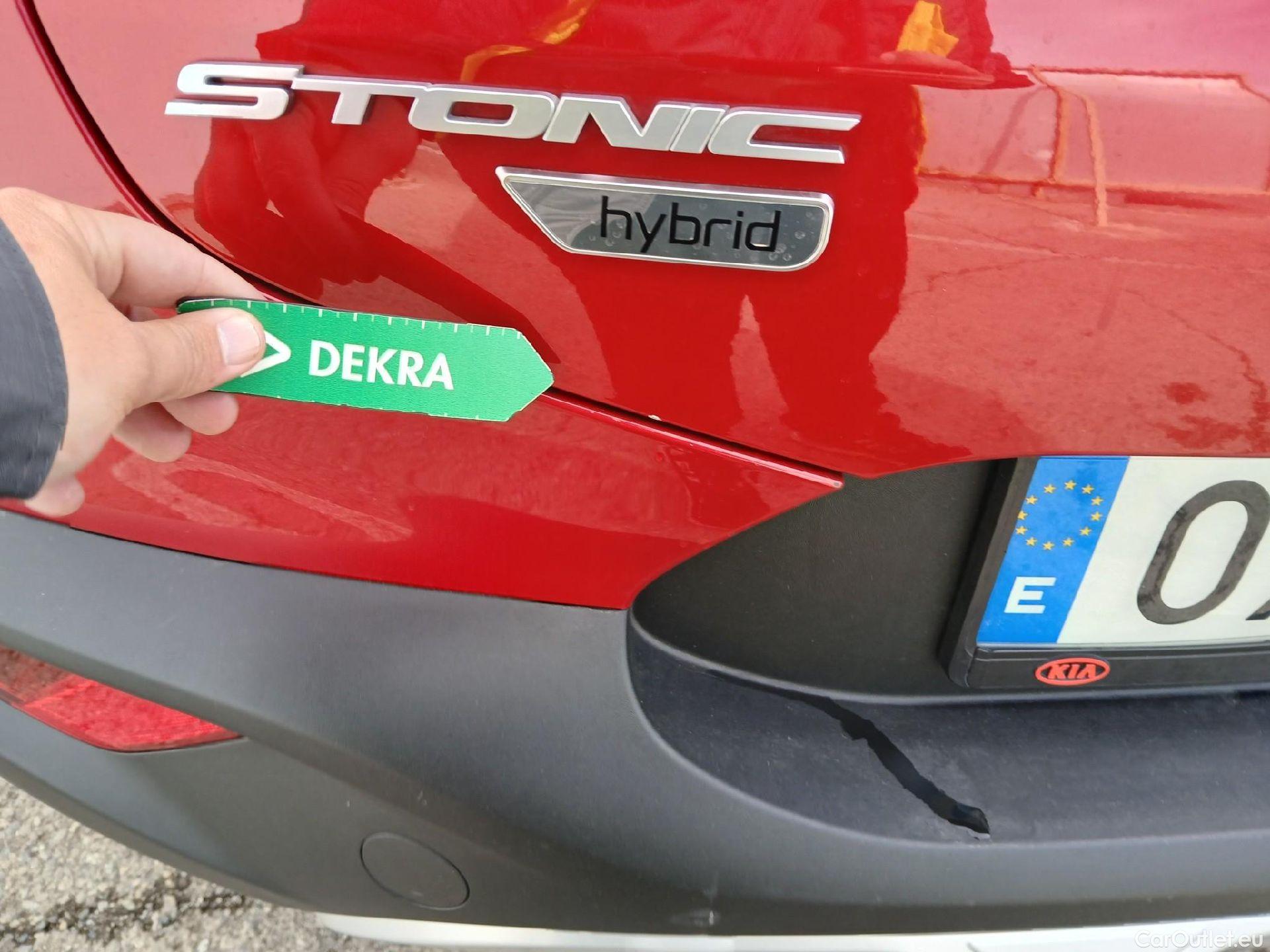  KIA  STONIC KIA  / 2017 / 5P / todoterreno 1.0 T-GDi 74kW (100CV) MHEV iMT Concept #11