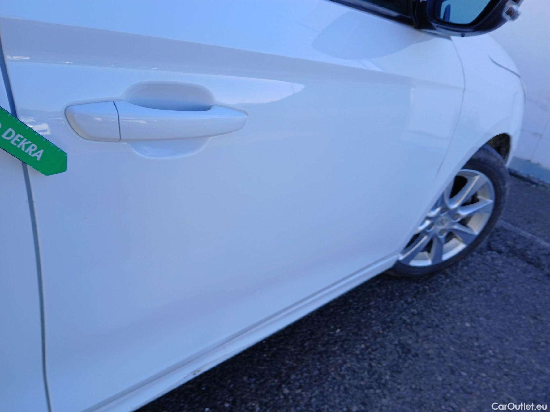  Opel  Corsa OPEL  / 2019 / 5P / berlina con portón 1.2T XHL 74kW (100CV) Edition (AC) #34