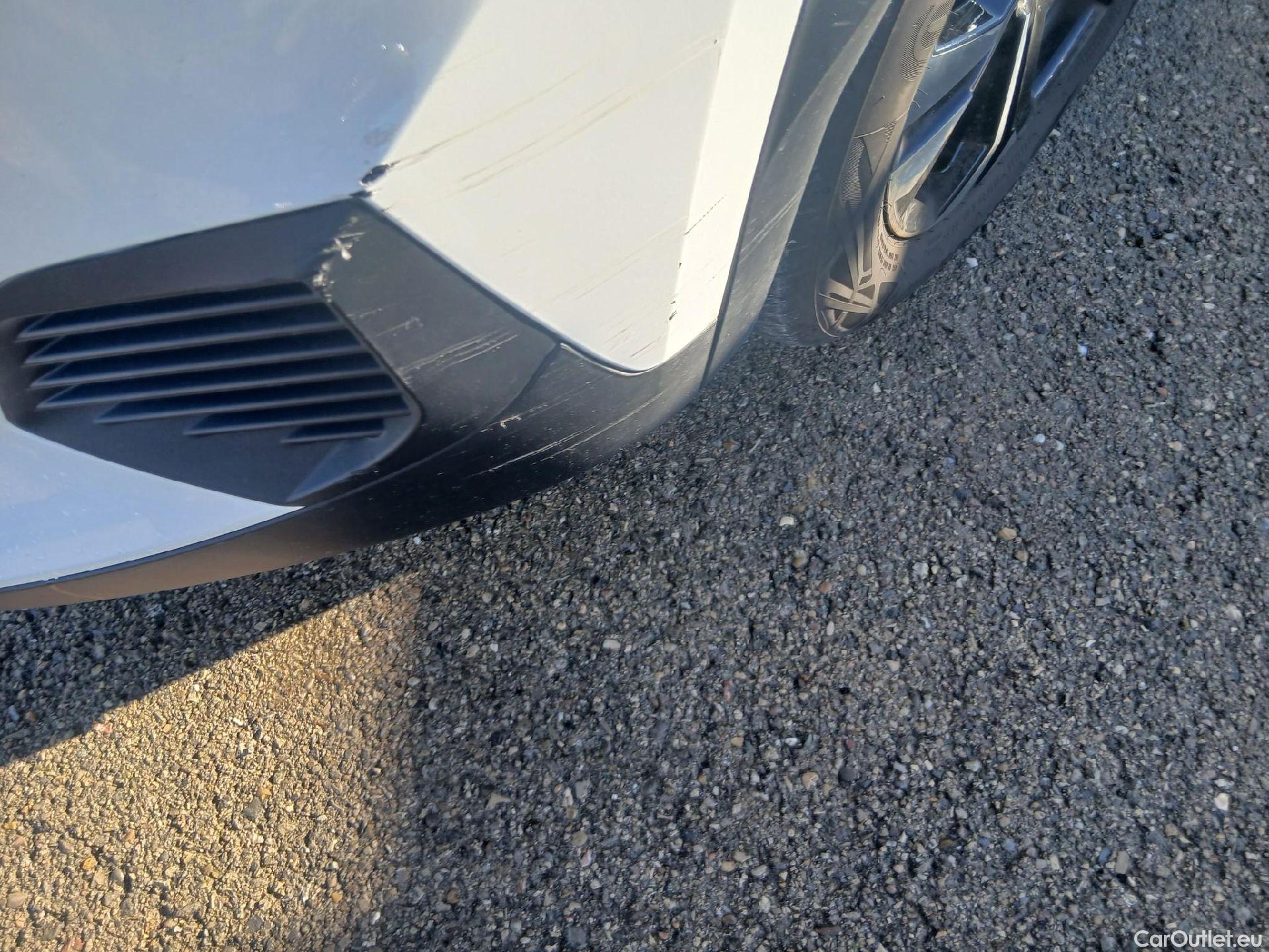  Peugeot  2008 PEUGEOT  / 2019 / 5P / todoterreno Allure BlueHDI 81kW (110CV) #5