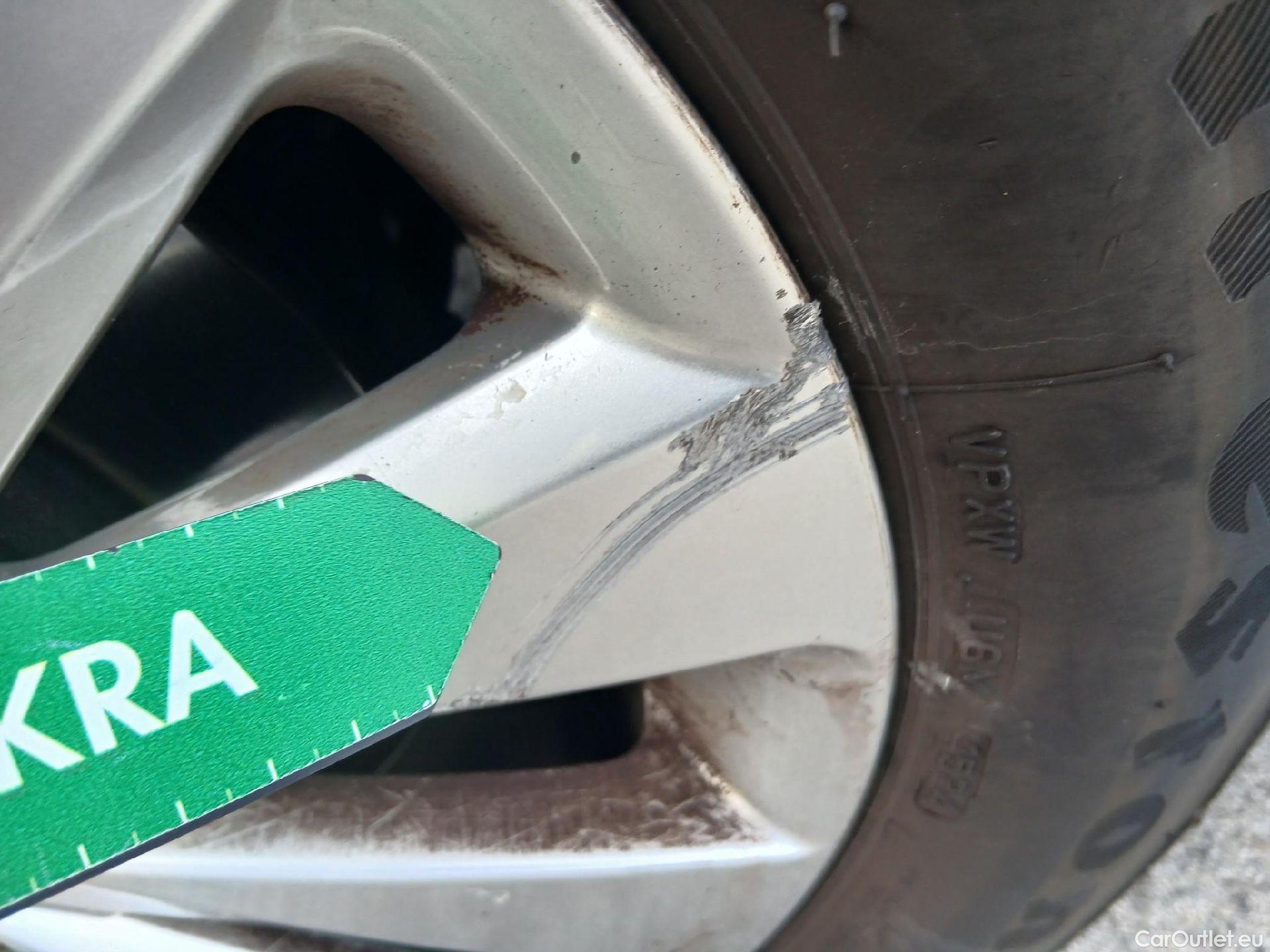  Seat  Arona SEAT  / 2017 / 5P / todoterreno 1.0 TSI 81kW (110CV) Style Plus (AC) #35