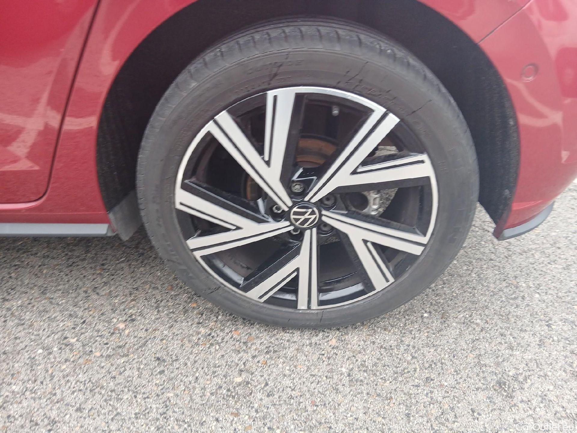  Volkswagen  Polo VOLKSWAGEN  / 2021 / 5P / berlina con portón R-Line 1.0 TSI 81kW (110CV) DSG #36