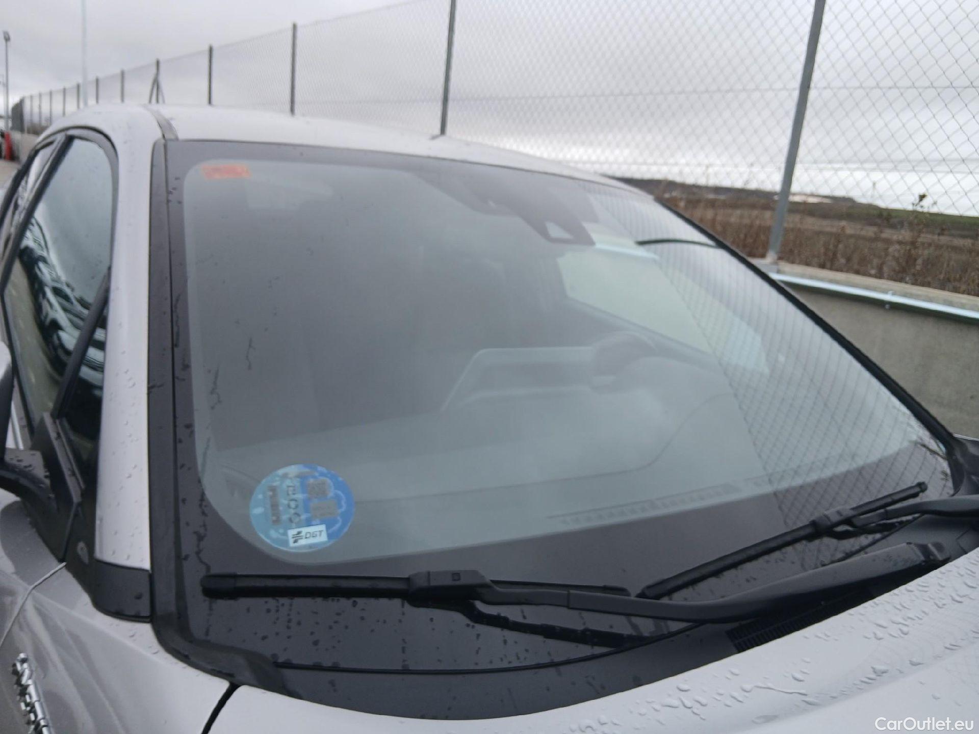  Toyota  C-HR TOYOTA  / 2016 / 5P / todoterreno 1.8 125H Advance (CX) #7