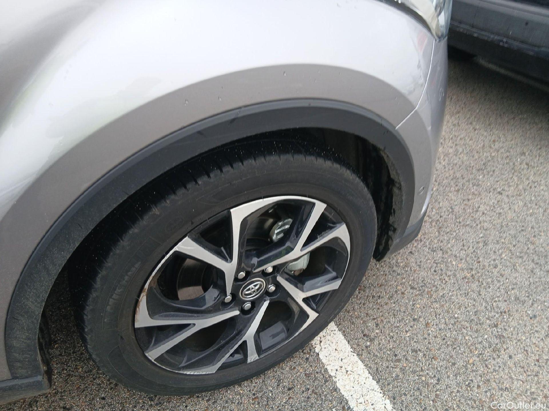  Toyota  C-HR TOYOTA  / 2016 / 5P / todoterreno 1.8 125H Advance (CX) #6