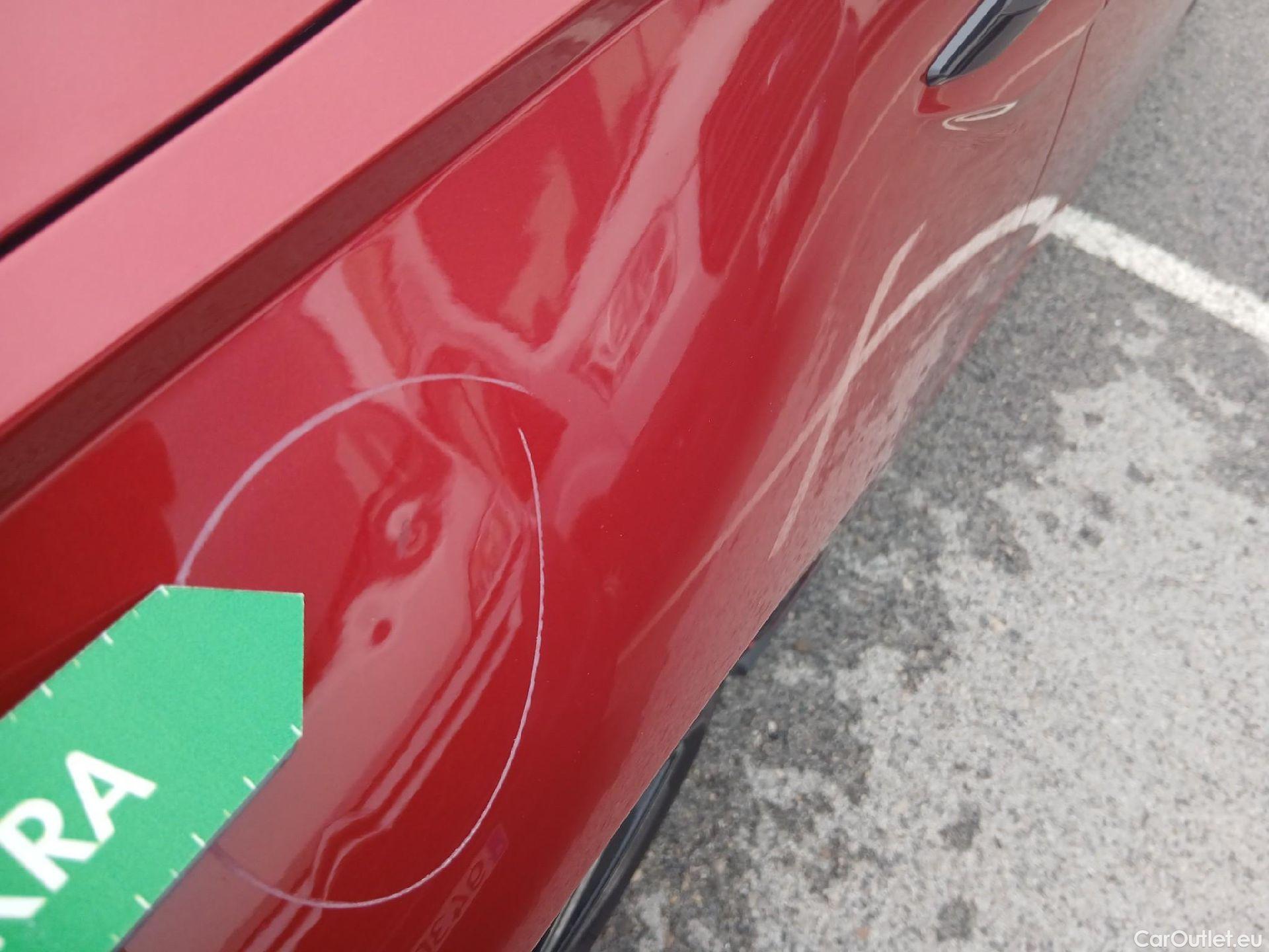  Volkswagen  Polo VOLKSWAGEN  / 2021 / 5P / berlina con portón R-Line 1.0 TSI 81kW (110CV) DSG #13