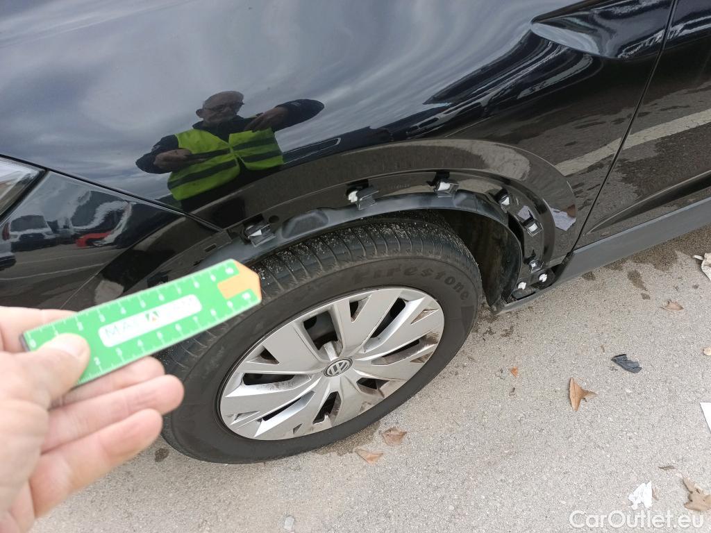  Volkswagen  T-CROSS VOLKSWAGEN  / 2018 / 5P / todoterreno Edition 1.0 TSI 70kW (95CV) #7