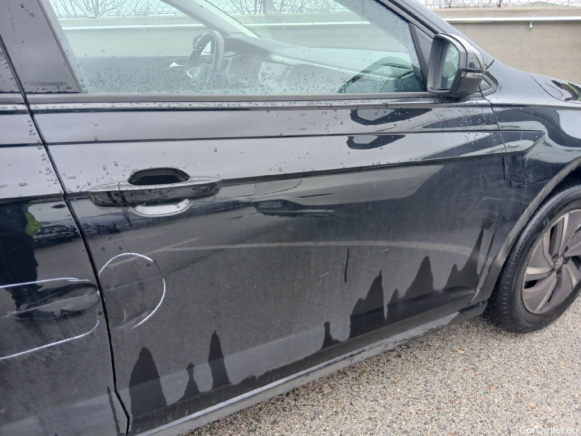  Volkswagen  Polo VOLKSWAGEN  / 2021 / 5P / berlina con portón Life 1.0 TSI 81kW (110CV) DSG #37