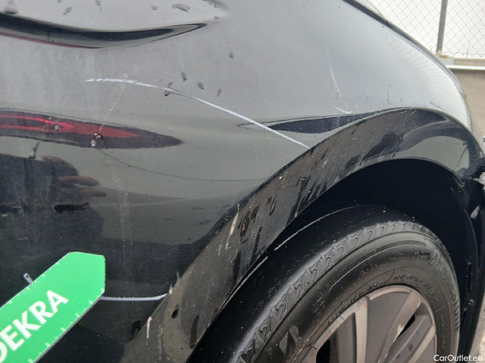  Volkswagen  Polo VOLKSWAGEN  / 2021 / 5P / berlina con portón Life 1.0 TSI 81kW (110CV) DSG #40