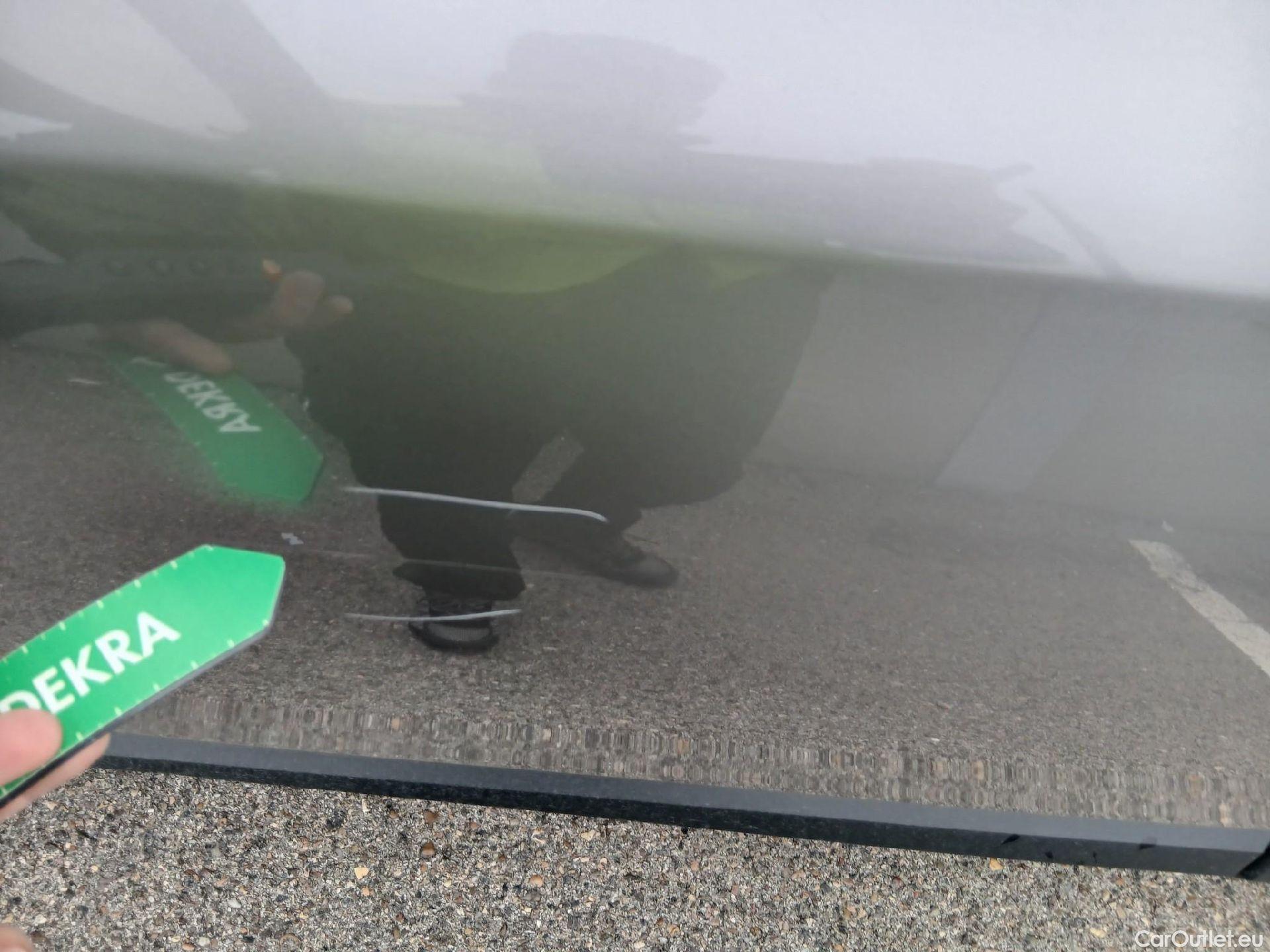  Toyota  C-HR TOYOTA  / 2016 / 5P / todoterreno 1.8 125H Advance (CX) #9