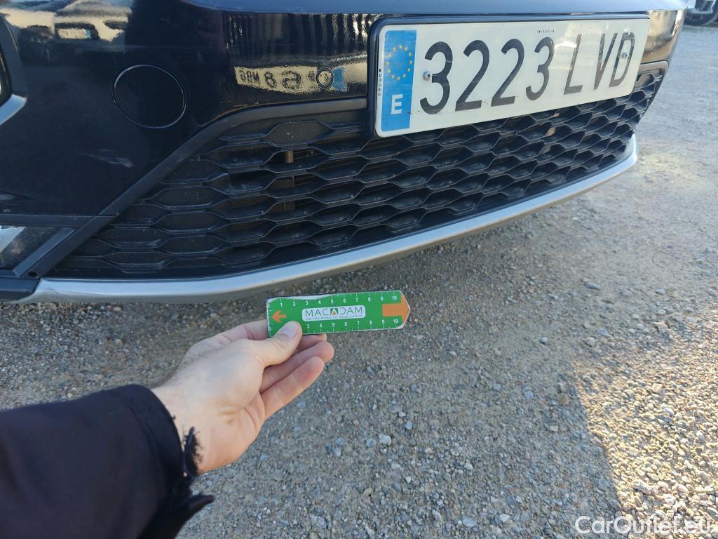  Volkswagen  T-ROC VOLKSWAGEN  / 2017 / 5P / todoterreno Sport 2.0 TDI 110kW (150CV) DSG #65