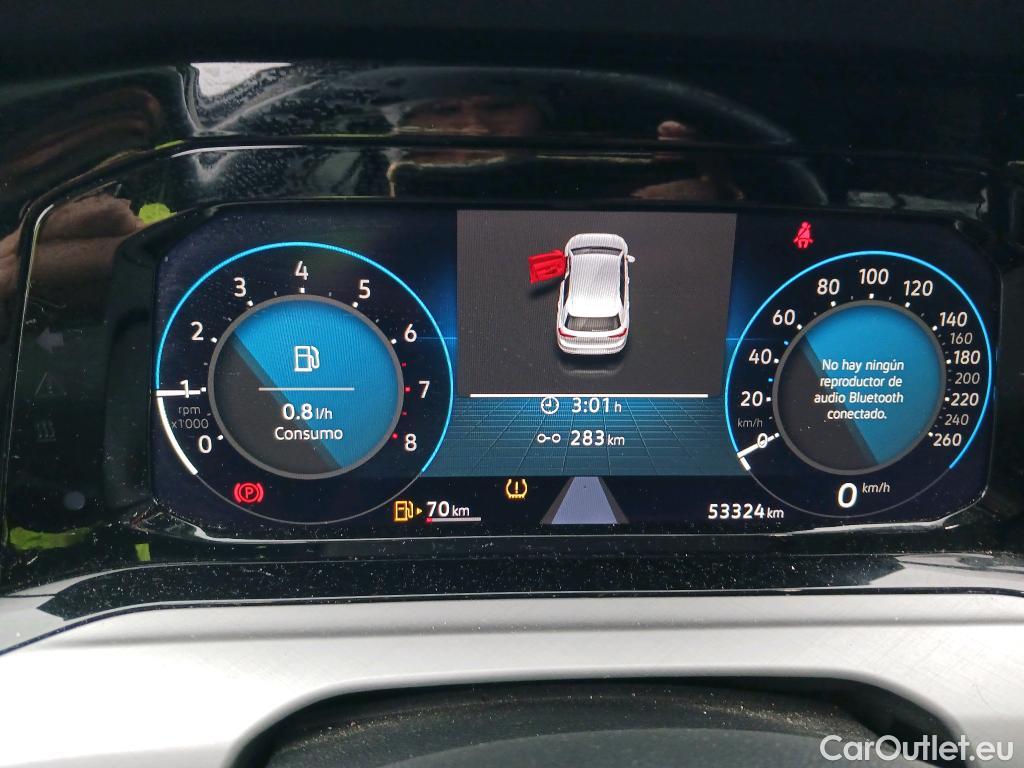  Volkswagen  Golf  VOLKSWAGEN / 2020 / 5P / berlina con portón Life 1.0 TSI 81kW (110CV) #27