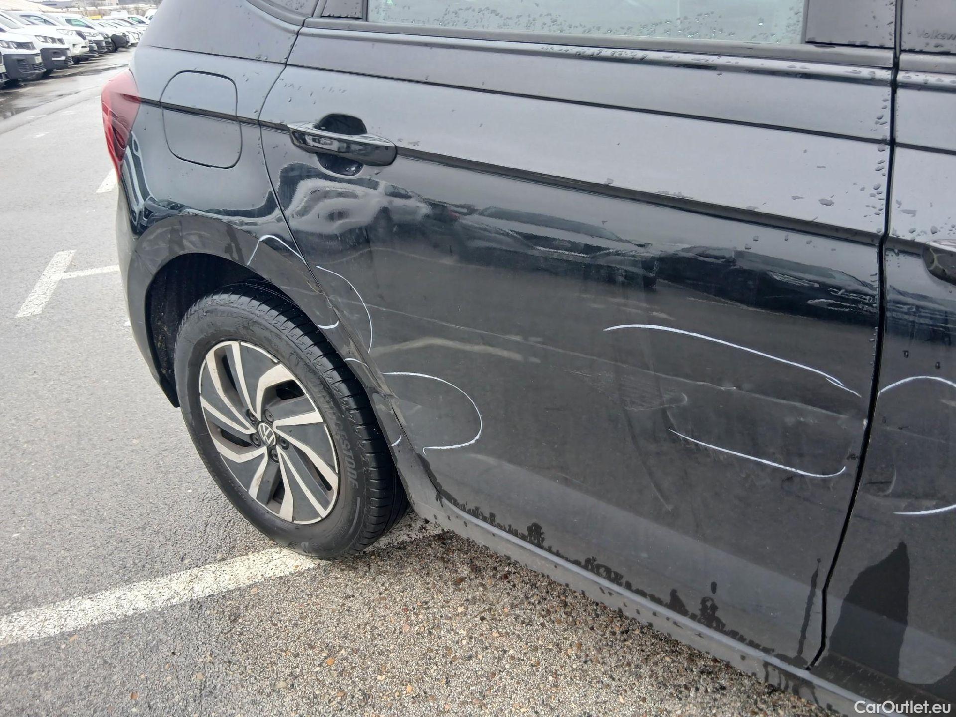  Volkswagen  Polo VOLKSWAGEN  / 2021 / 5P / berlina con portón Life 1.0 TSI 81kW (110CV) DSG #35