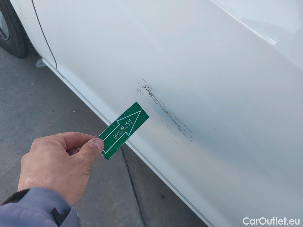  Volkswagen  Golf  VOLKSWAGEN / 2016 / 5P / berlina con portón e-ePower 110 kW (136CV) #10