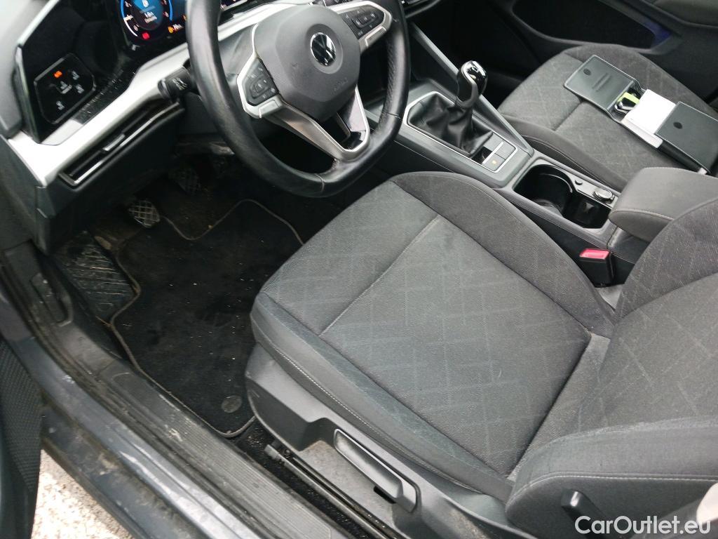  Volkswagen  Golf  VOLKSWAGEN / 2020 / 5P / berlina con portón Life 1.0 TSI 81kW (110CV) #15