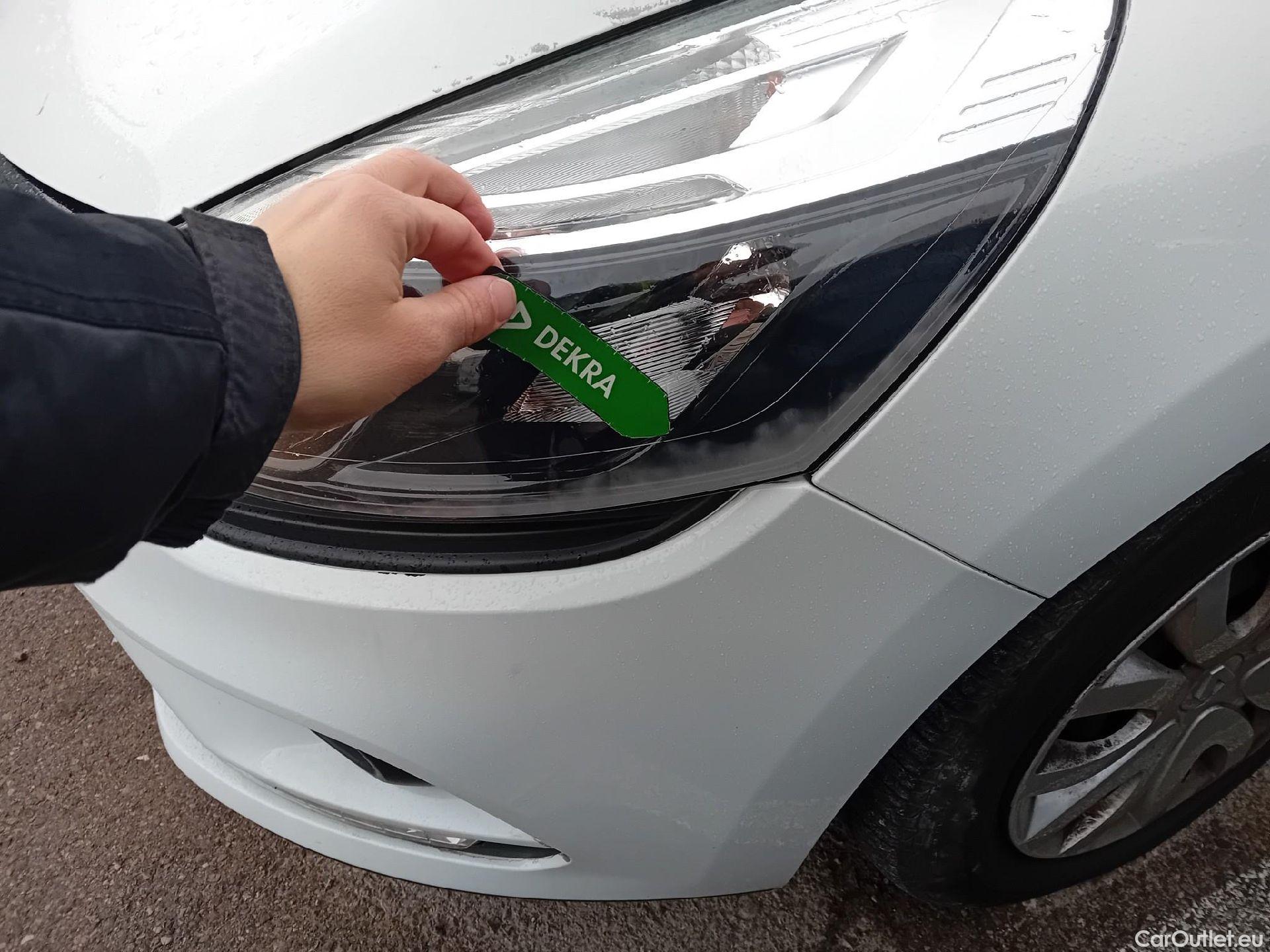  Renault  Clio RENAULT  / 2016 / 5P / berlina con portón Business TCe 66kW (90CV) GLP -18 #4