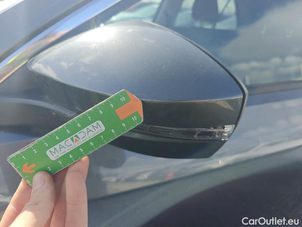  Volkswagen  T-ROC  Advance 2.0 TDI 150CV AT7 E6d #37