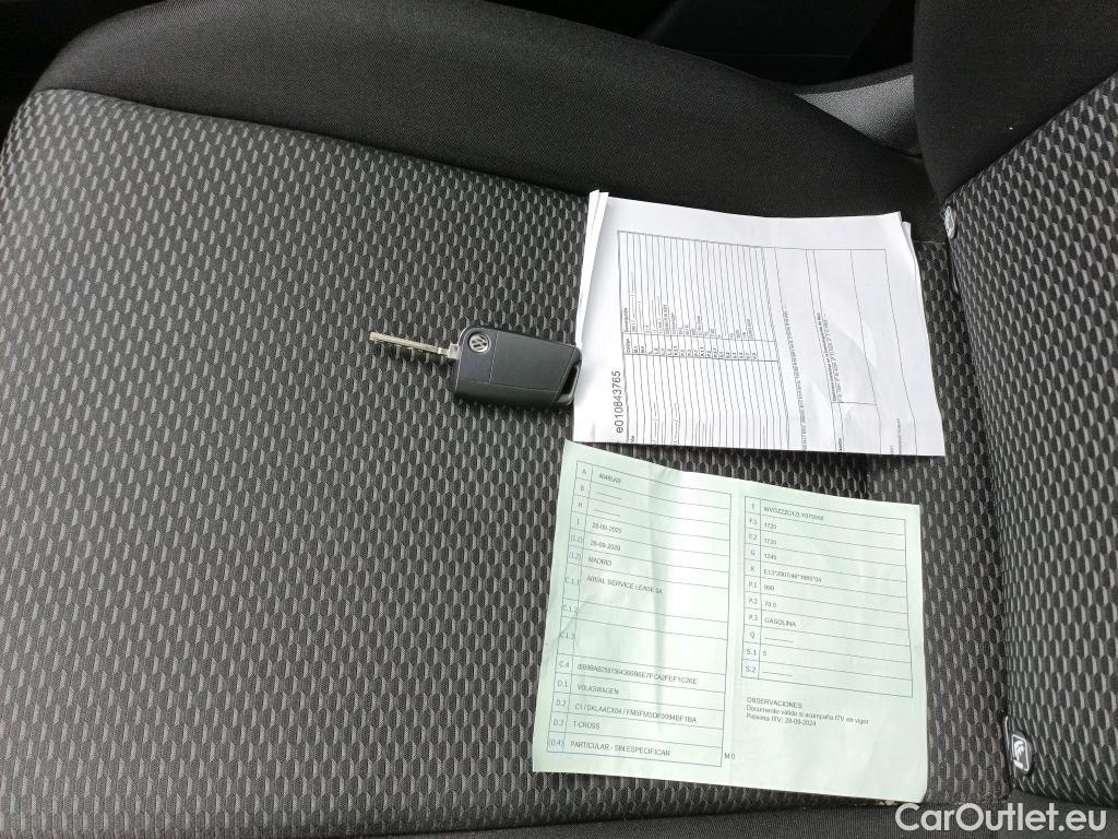  Volkswagen  T-CROSS VOLKSWAGEN  / 2018 / 5P / todoterreno Edition 1.0 TSI 70kW (95CV) #1