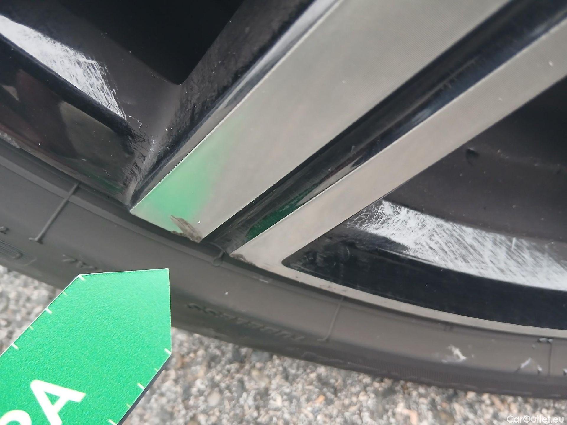  Volkswagen  Polo VOLKSWAGEN  / 2021 / 5P / berlina con portón R-Line 1.0 TSI 81kW (110CV) DSG #19