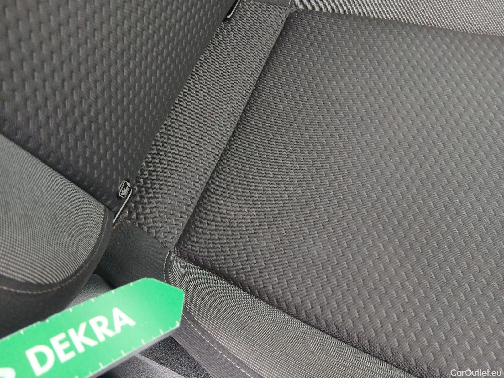  Volkswagen  Polo VOLKSWAGEN  / 2021 / 5P / berlina con portón Life 1.0 TSI 81kW (110CV) DSG #19