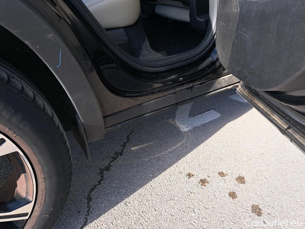  Volvo  XC 40 VOLVO XC40 / 2017 / 5P / todoterreno 2.0 T4 Inscrption Auto #15