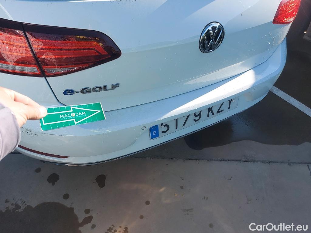  Volkswagen  Golf  VOLKSWAGEN / 2016 / 5P / berlina con portón e-ePower 110 kW (136CV) #21
