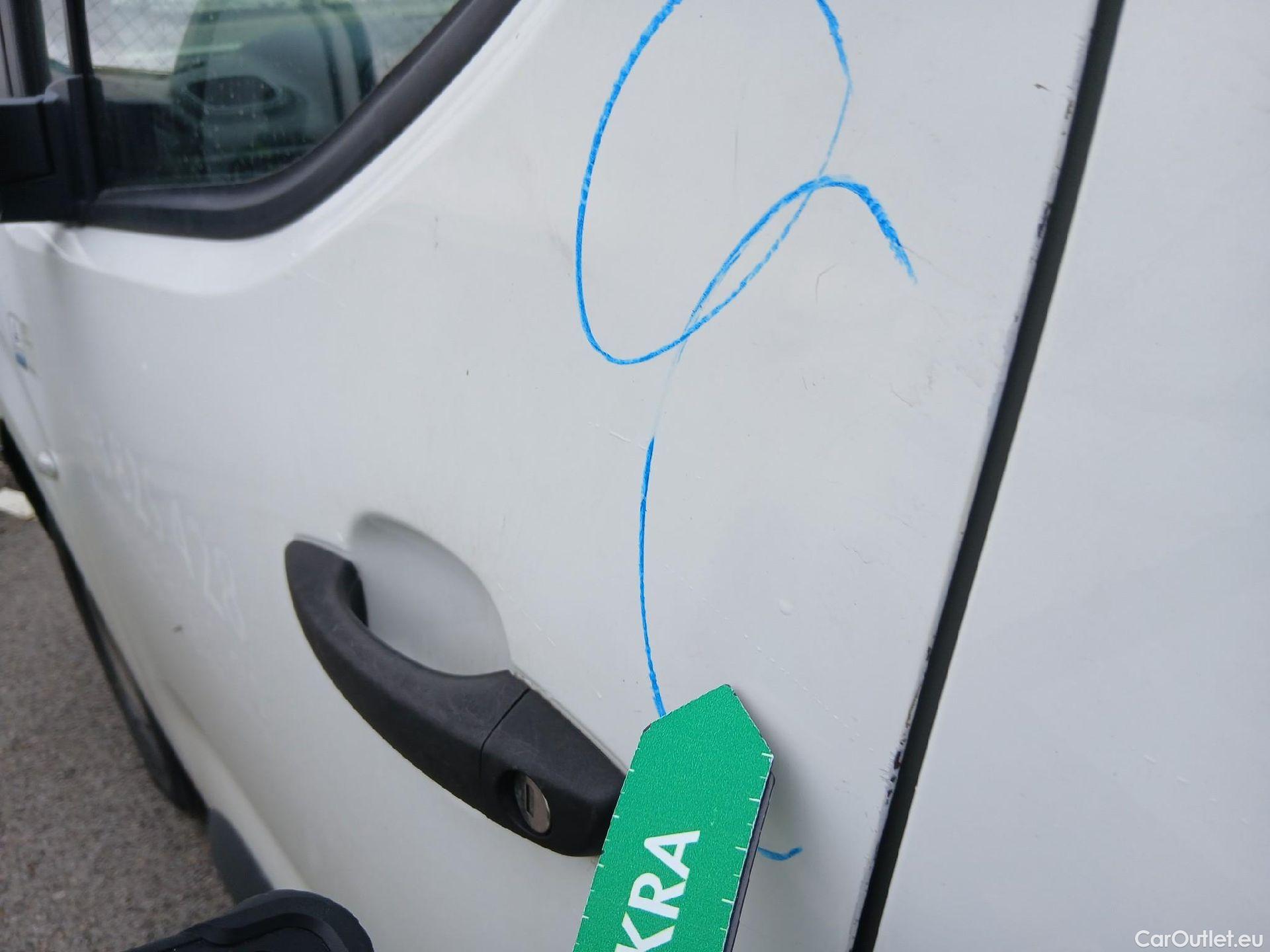  Citroen  Berlingo CITROEN  / 2018 / 3P / furgón derivado de turismo Talla M BlueHDi 73kW CONTROL #12