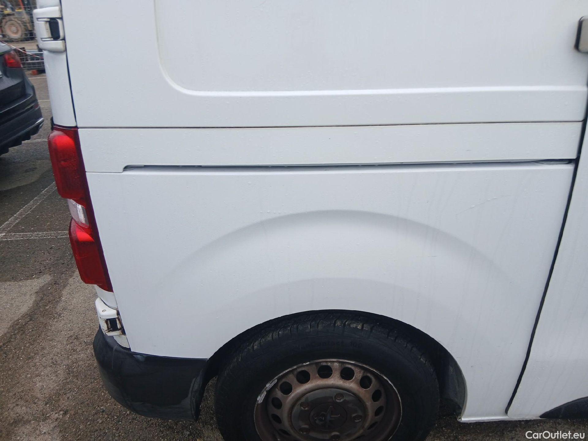  Peugeot  Expert PEUGEOT  / 2016 / 4P / furgón Furgón Pro 1.5 BlueHDi 120 S&S Standard #22