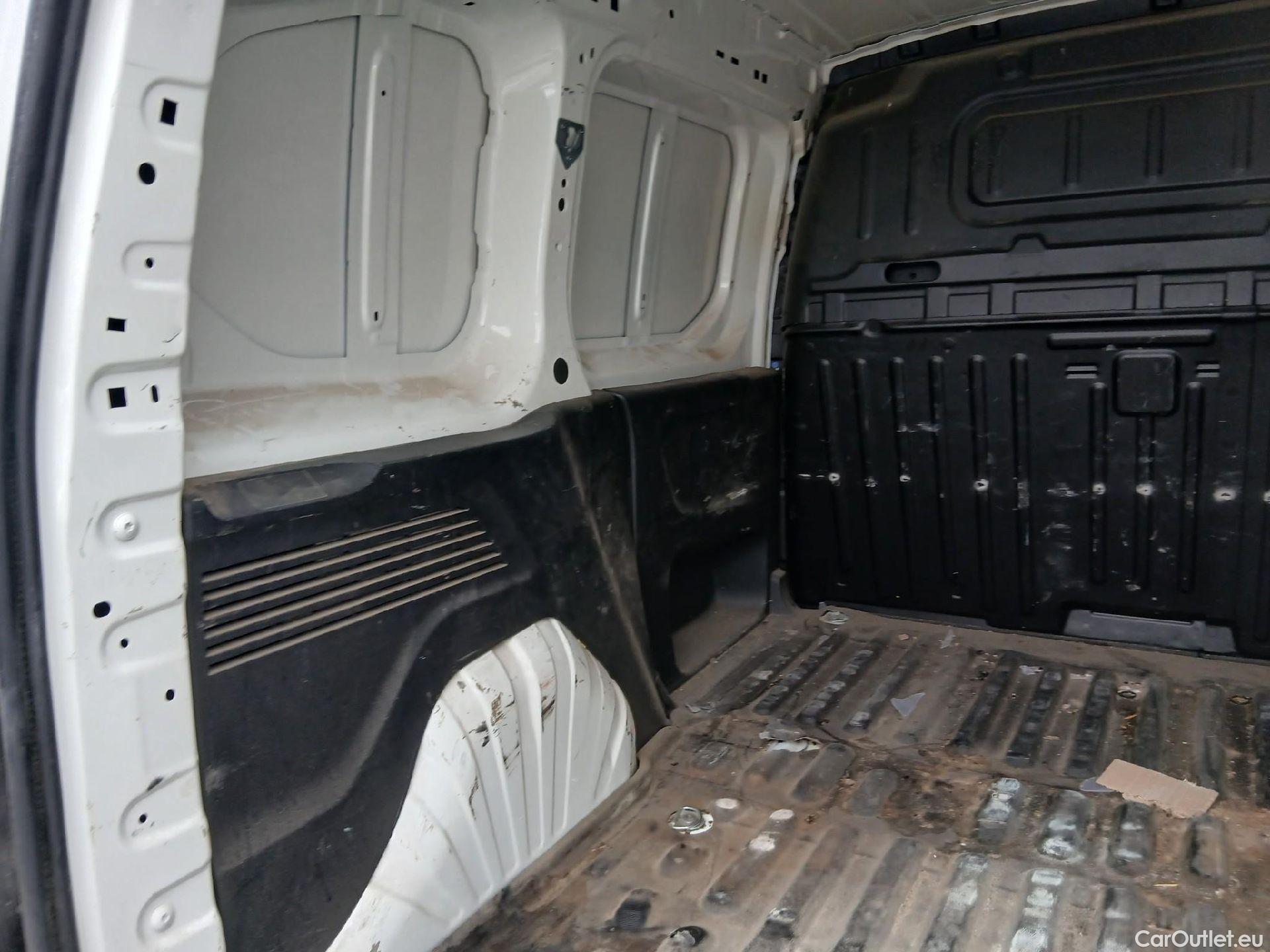  Citroen  Berlingo CITROEN  / 2018 / 3P / furgón derivado de turismo Talla M BlueHDi 73kW CONTROL #34