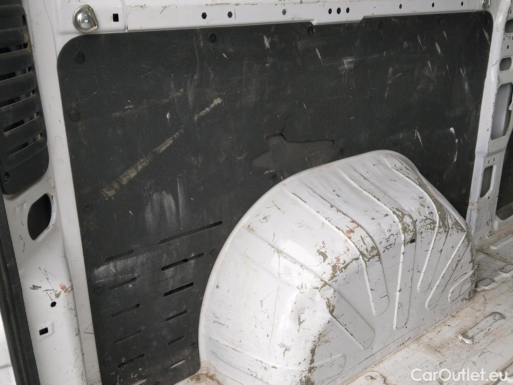  Peugeot  Boxer  Furgón Techo Elevado 335 L2H2 BlueHDi 140 Stop&Start HDi 140CV MT6 E6d #35