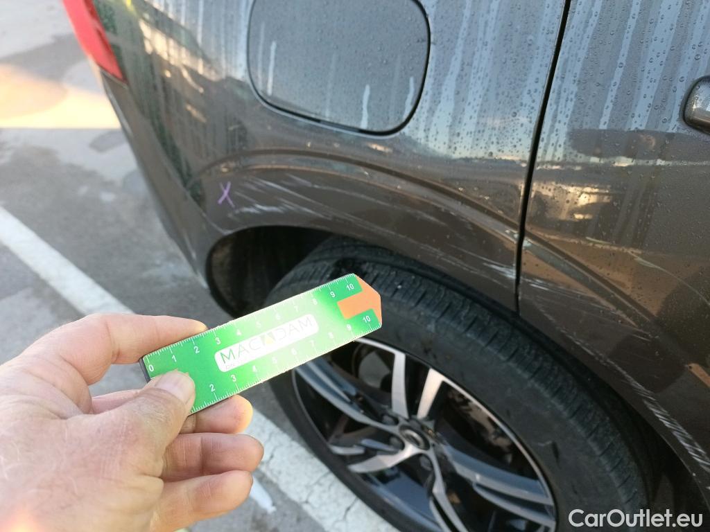  Volvo  XC60 VOLVO  / 2017 / 5P / todoterreno 2.0 T6 AWD Recharge R-Design Auto #12