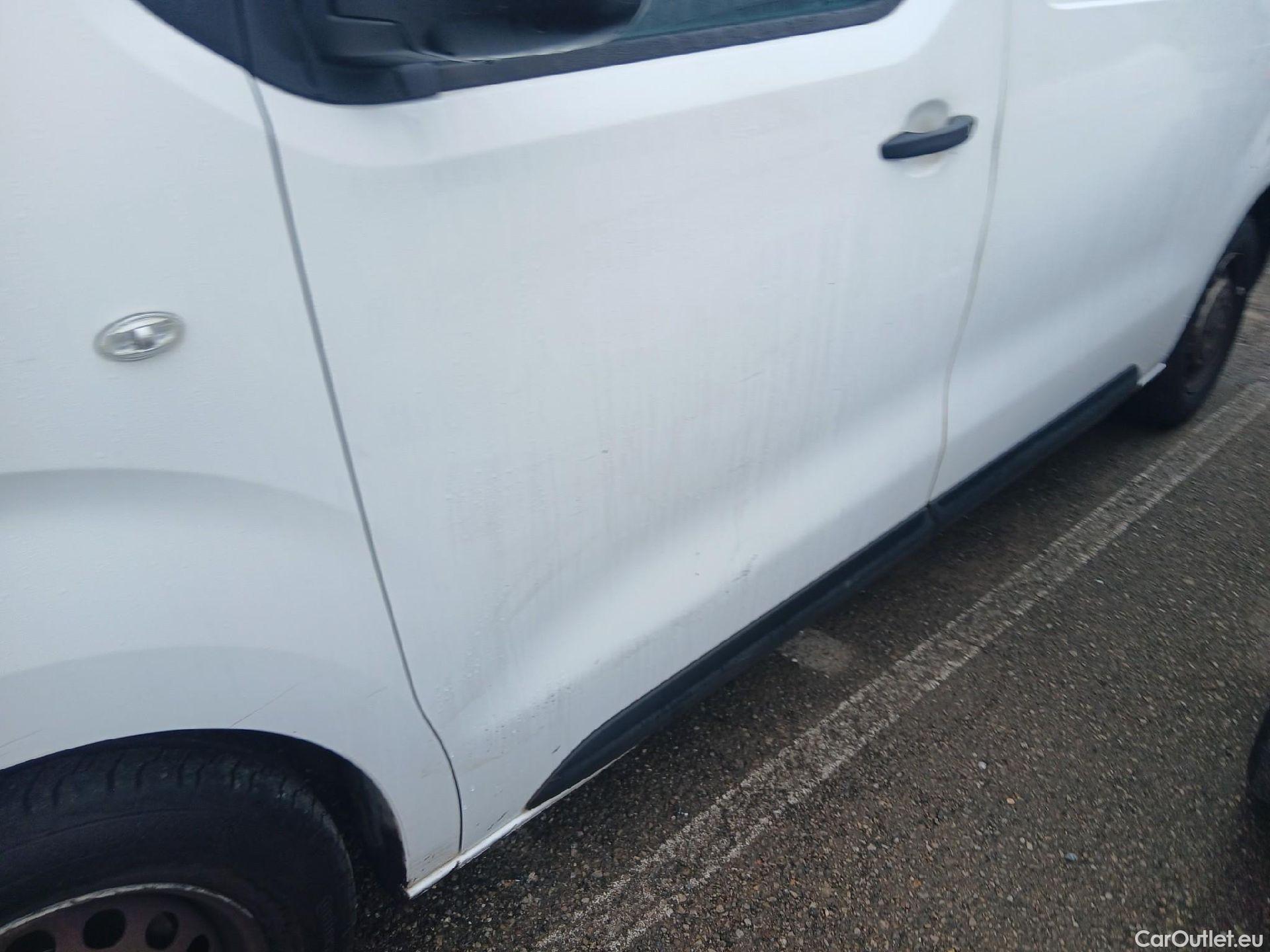  Peugeot  Expert PEUGEOT  / 2016 / 4P / furgón Furgón Pro 1.5 BlueHDi 120 S&S Standard #9